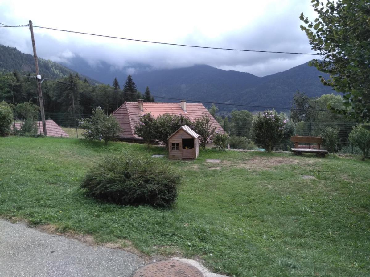 Auberge Du Grand Joly Sainte-Agnes  Luaran gambar